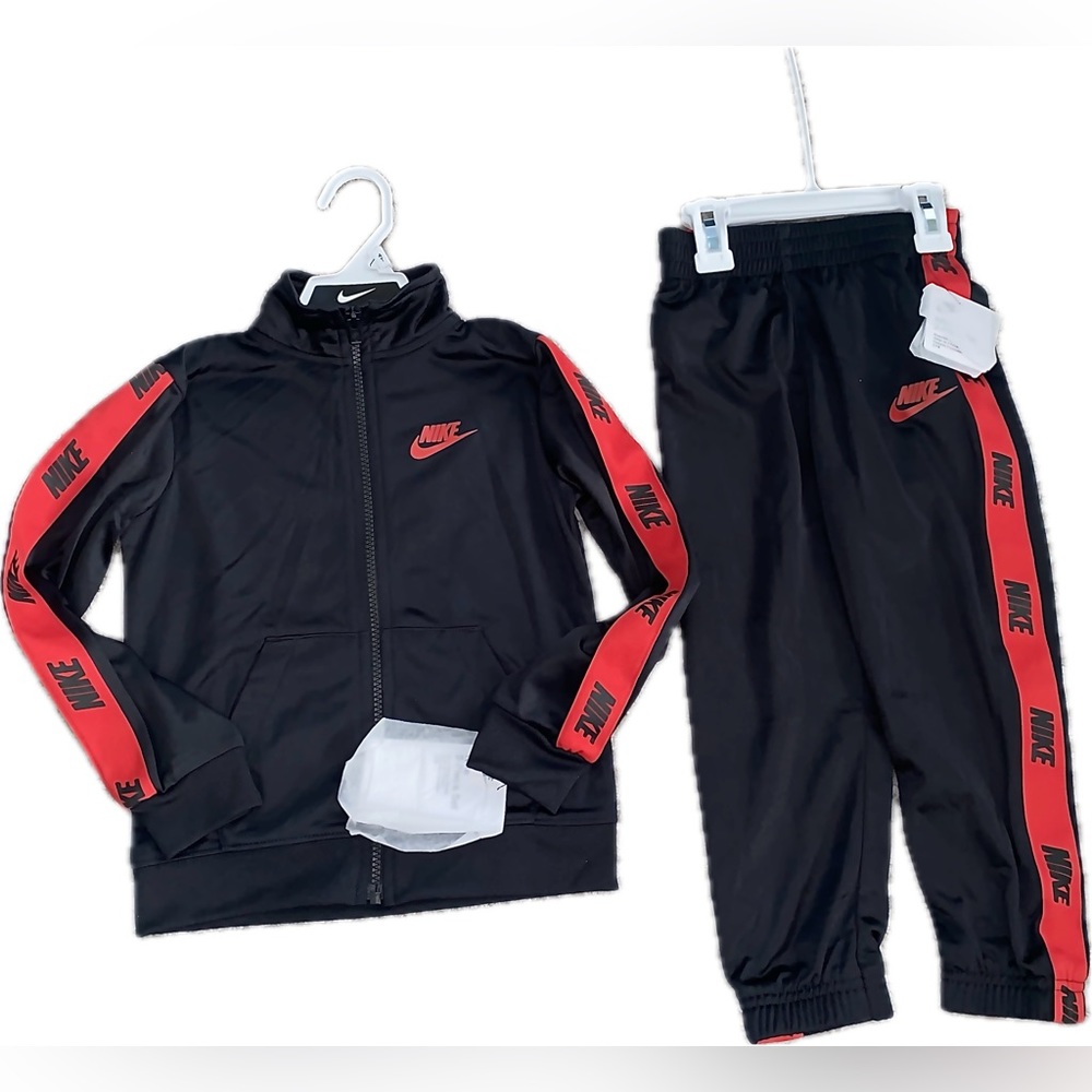 Nike Track Suit Zip Up Jacket & Jogger Set  Size 4T (NWT)